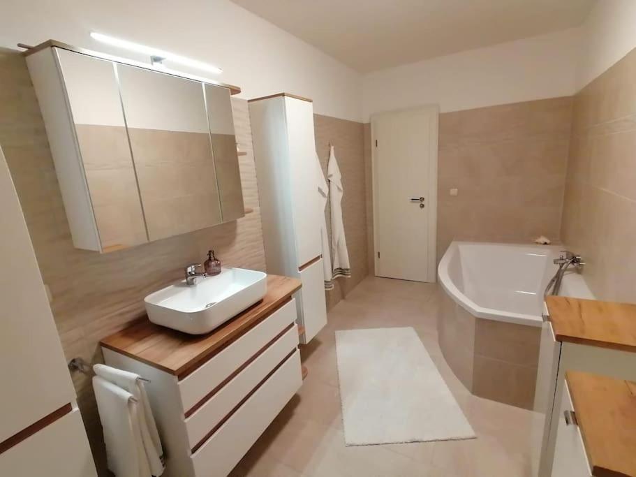 Gemuetliche Ferienwohnung In Neu Kaliss מראה חיצוני תמונה